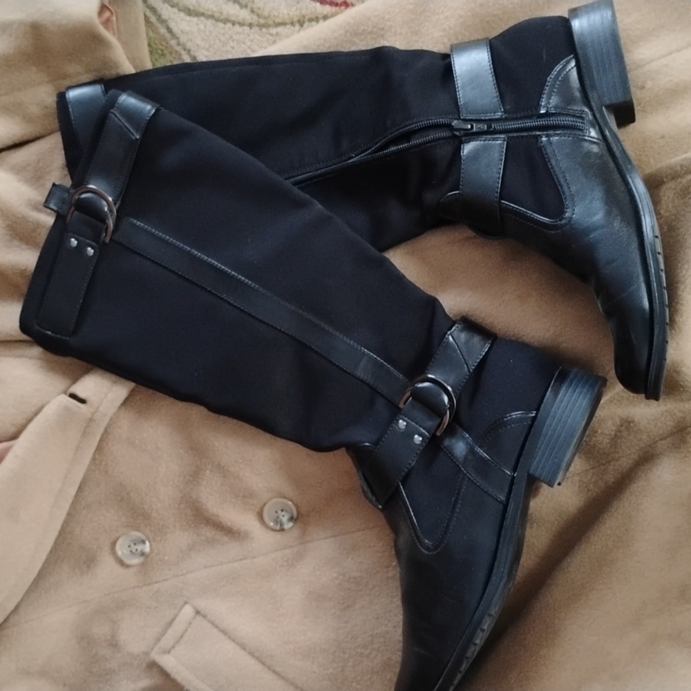 AEROSOLES Black Heeled Boots